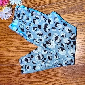 Under Armour Athletic Capris  / Pants